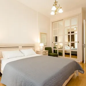 downtown-two-bedrom-apartment-ll.alltbilisihotels.com/
