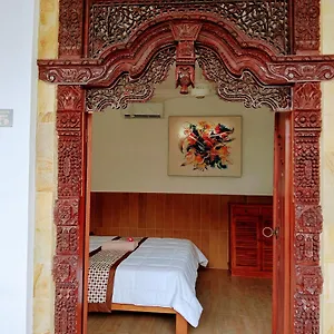 https://umah-dauh.ubudhotelsnow.com